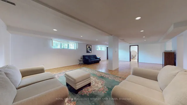 Additional image 31 of 21 Banbury Rd