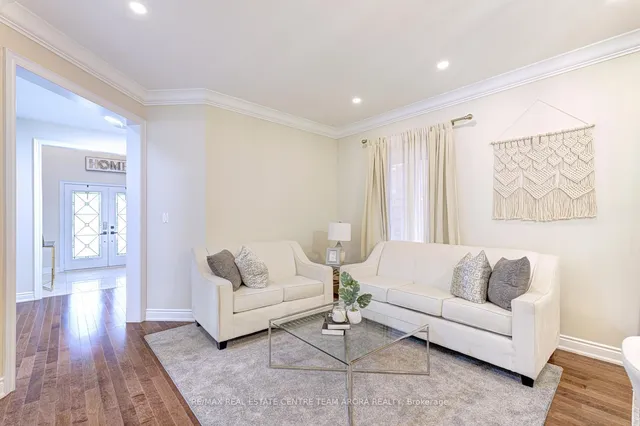 Additional image 8 of 16 Valleyway Dr