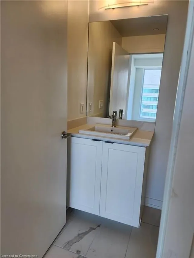 Additional image 13 of 55 Duke St Unit 1001