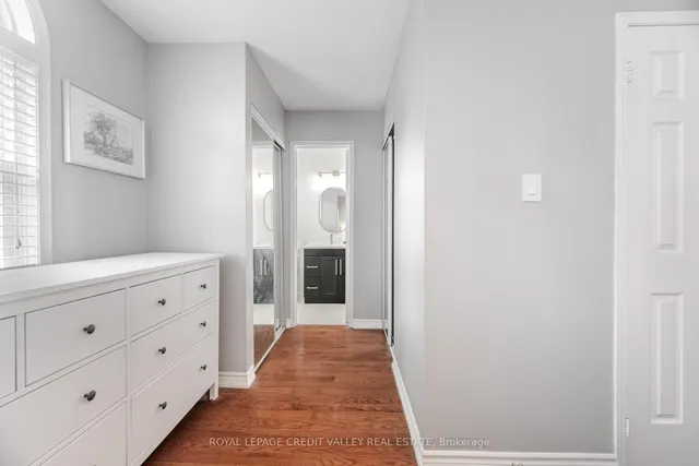 Additional image 20 of 56 Valonia Dr