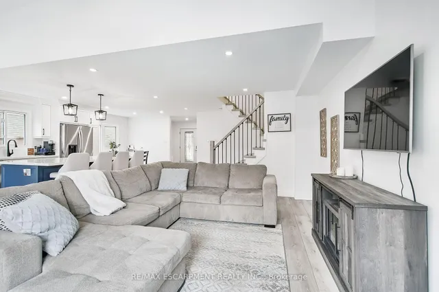 Additional image 21 of 27 Dalton Cres
