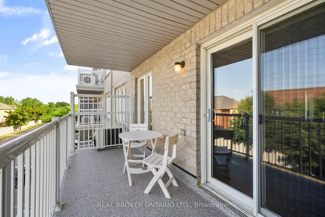 Additional image 14 of 649E Warden Ave Unit 27