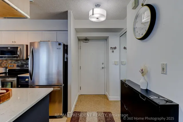 Additional image 10 of 81 Navy Wharf Crt Unit 3608