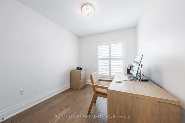 Additional image 37 of 111 Wilson St Unit 6