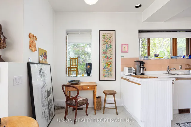 Additional image 18 of 32B Victoria Park Ave