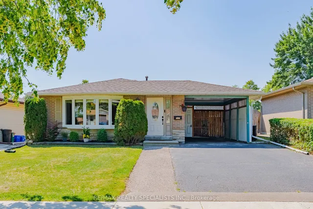 211 Hazelglen Dr
