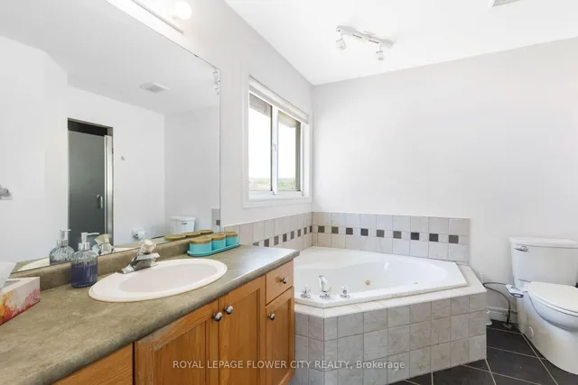 Additional image 19 of 1297 Barton St