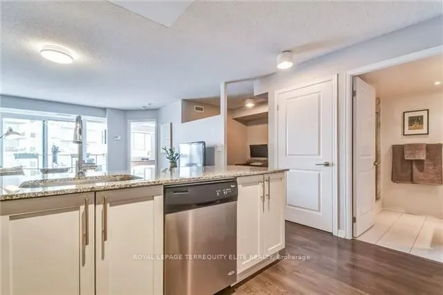 Additional image 5 of 125 Western Battery Rd Unit 2006