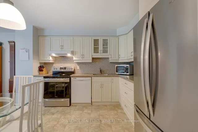 Additional image 3 of 584 Forestwood Cres