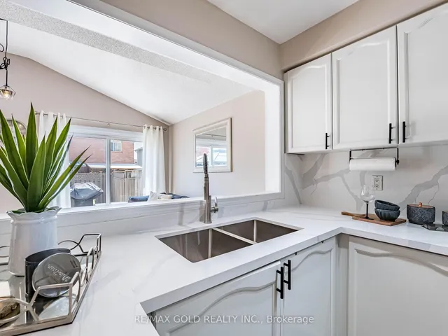 Additional image 14 of 35 Garibaldi Dr