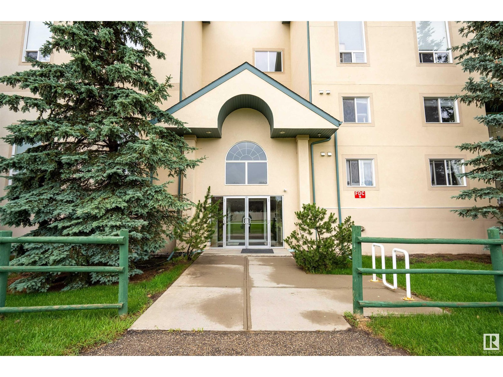 #307 260 lewis estates boulevard NW NW|Edmonton, Alberta T5T3Y4