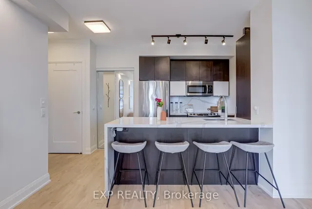 房产图片 8 - 56 Annie Craig Dr 单元 2304