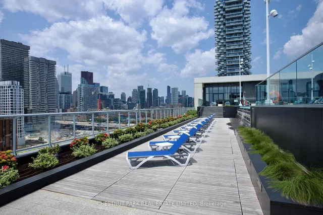 Additional image 36 of 55 Merchants' Wharf Unit 923