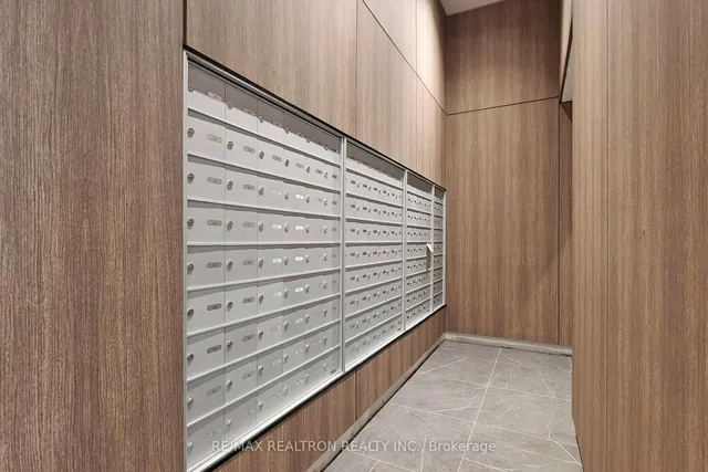 Additional image 36 of 81 Wellesley St Unit 2001