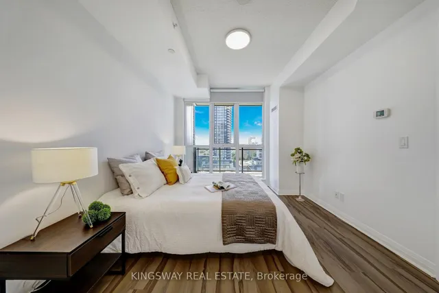 Additional image 11 of 55 Eglinton Ave Unit 1003