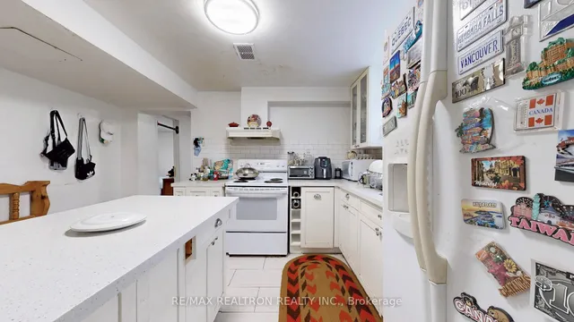 Additional image 22 of 253 Searle Ave