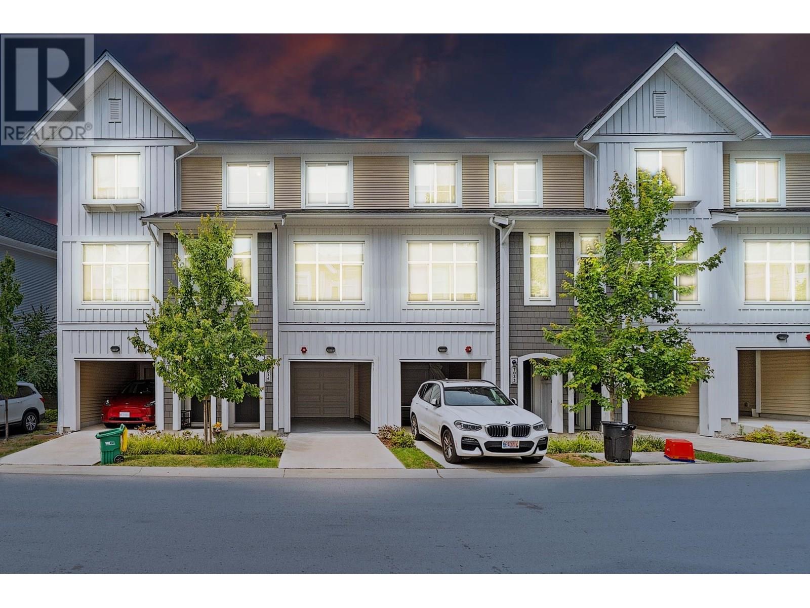 1034 11280 PAZARENA PLACE|Maple Ridge, British Columbia V2X9H8