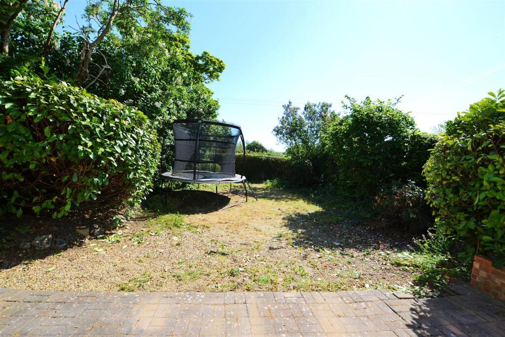 Additional image 40 of Great North Road, Welwyn Garden City