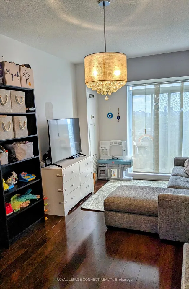 Additional image 9 of 1 De Boers Dr Unit 1610