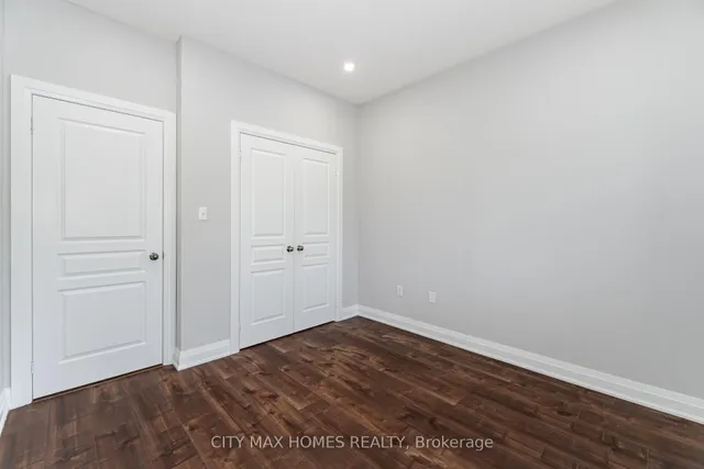 Additional image 36 of 8 Amberglow Crt