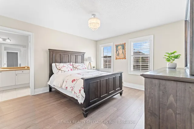 Additional image 27 of 21 Lauderhill Rd