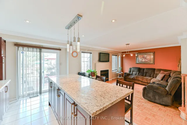 Additional image 17 of 48 Nostalgia Crt