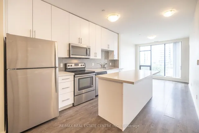 Additional image 18 of 690 King St Unit 412