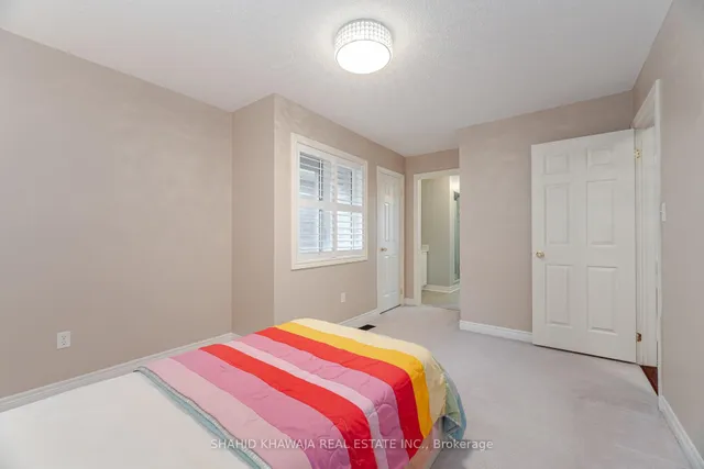 Additional image 35 of 355 Bessborough Dr