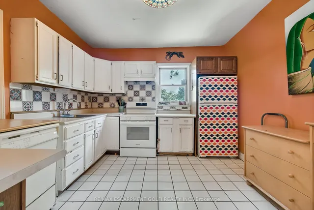 房产图片 13 - 466 查尔顿大道