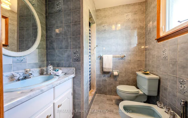 Additional image 31 of 7 Marker Crt