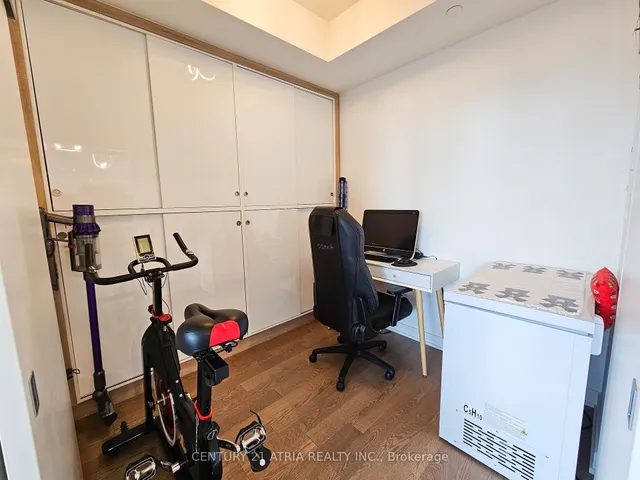 Additional image 8 of 20 Lombard St Unit 3806