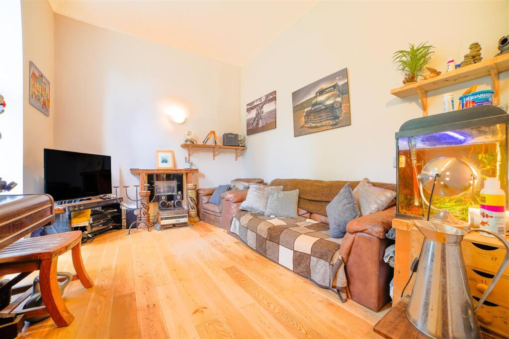 Additional image 6 of Beningfield Drive, London Colney, St. Albans