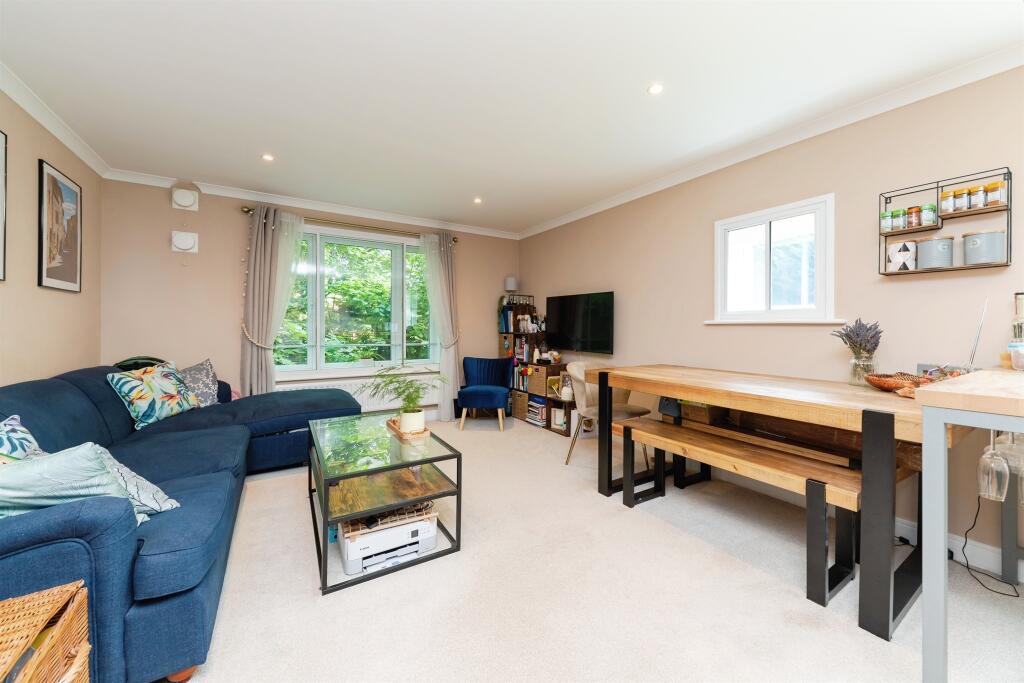 Additional image 5 of North Drive, Hatfield