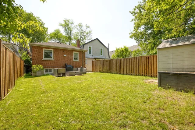 Additional image 23 of 35 Hawthorne Ave