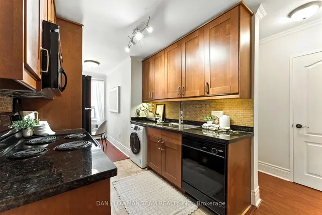 Additional image 21 of 2550 Bathurst St Unit 203