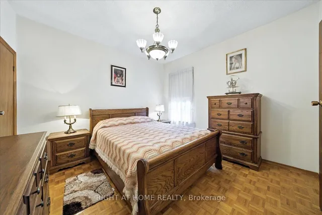 Additional image 23 of 449 Roxton Rd