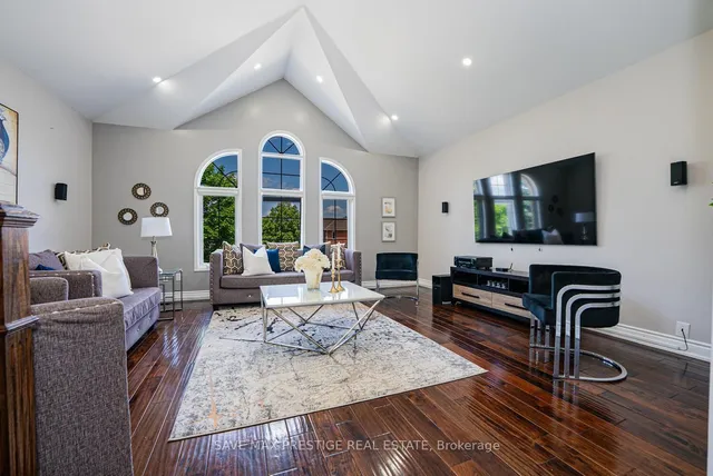 Additional image 22 of 220 Cresthaven Rd