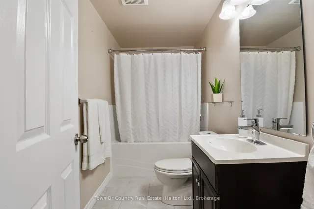 Additional image 36 of 258 Malick St