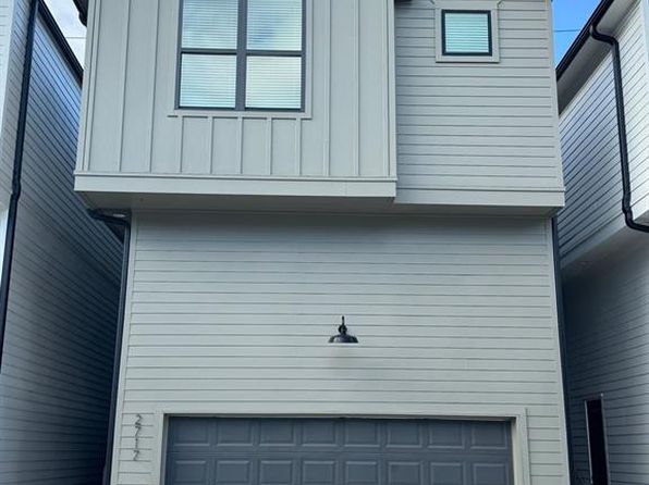 2717 Oakwood Crest Ln, Houston, TX 77018