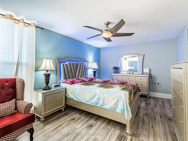 Additional image 39 of 18 Knightsbridge Rd Unit 1412