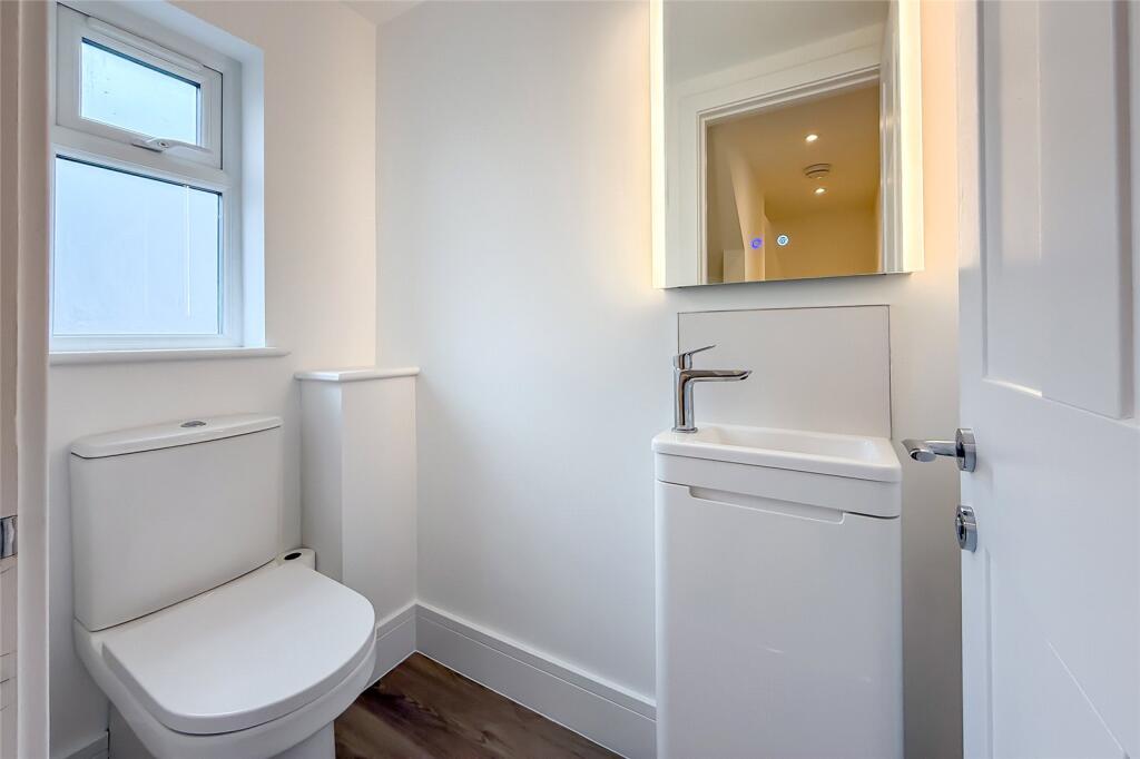 Additional image 8 of West Common, Harpenden, Hertfordshire, AL5