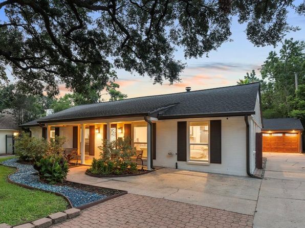 9623 Val Verde St, Houston, TX 77063