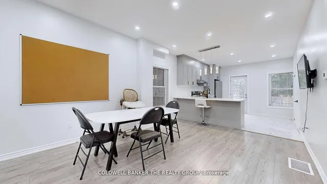 Additional image 7 of 194 Simcoe St