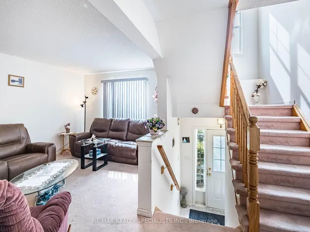 Additional image 6 of 5980 Whitehorn Ave Unit 117