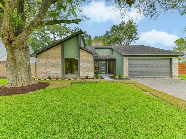 11106 Sageknight Dr, Houston, TX 77089