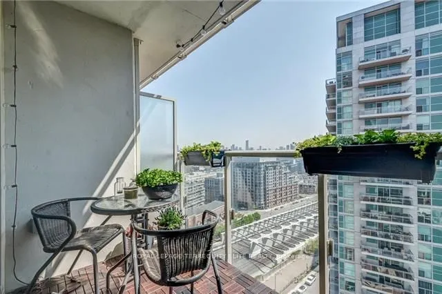 Additional image 18 of 125 Western Battery Rd Unit 2006