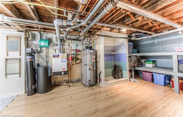 Additional image 29 of 120 Moore Ave