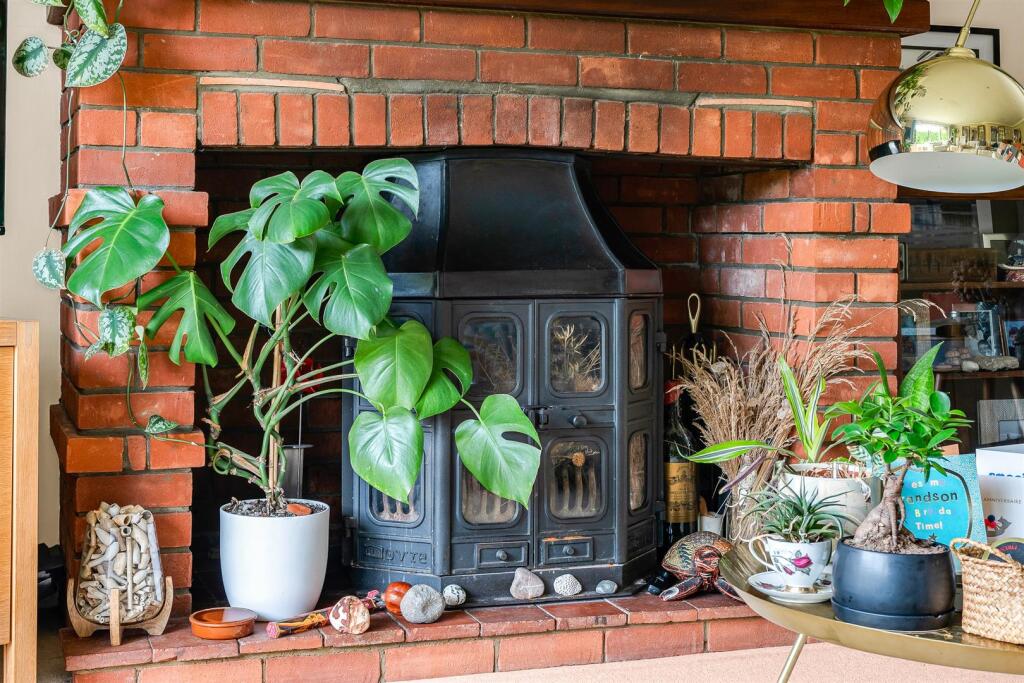 Additional image 7 of Burnham Green Road, Welwyn