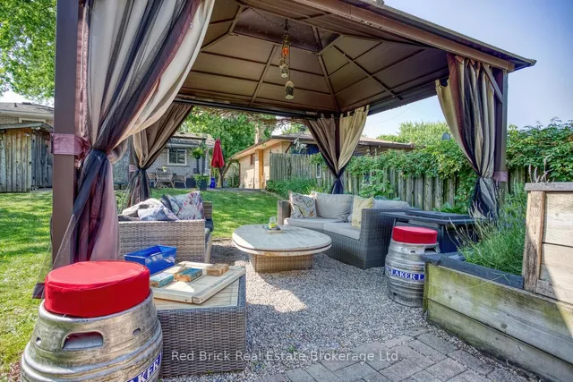 Additional image 34 of 302 Ross Ave