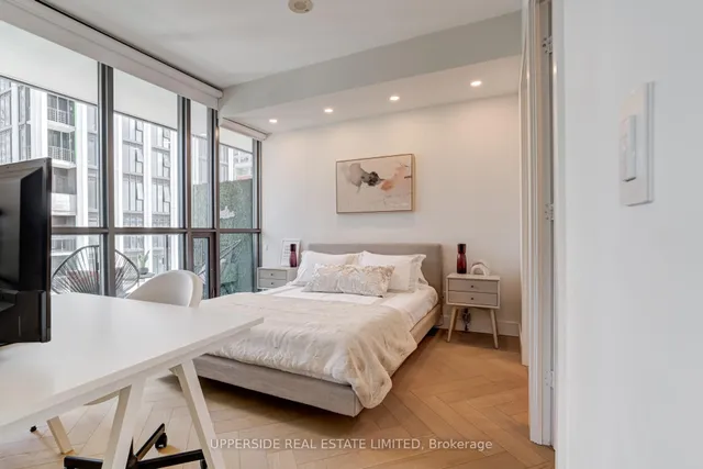 Additional image 15 of 8 Charlotte St Unit 1103